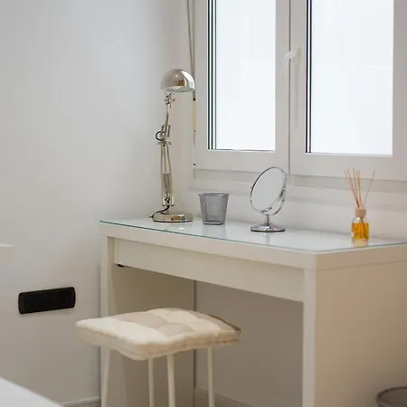 Homeforguest Modern In The Centre Of Apartment *